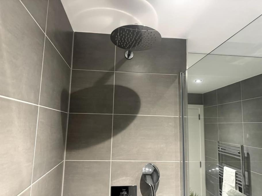 Luxury Oaks Suite, Free Private Parking, 2 Bed 2 Bathroom Apartment, Central Solihull Бірмінгем Екстер'єр фото