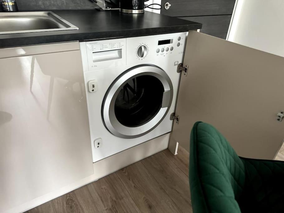 Luxury Oaks Suite, Free Private Parking, 2 Bed 2 Bathroom Apartment, Central Solihull Бірмінгем Екстер'єр фото