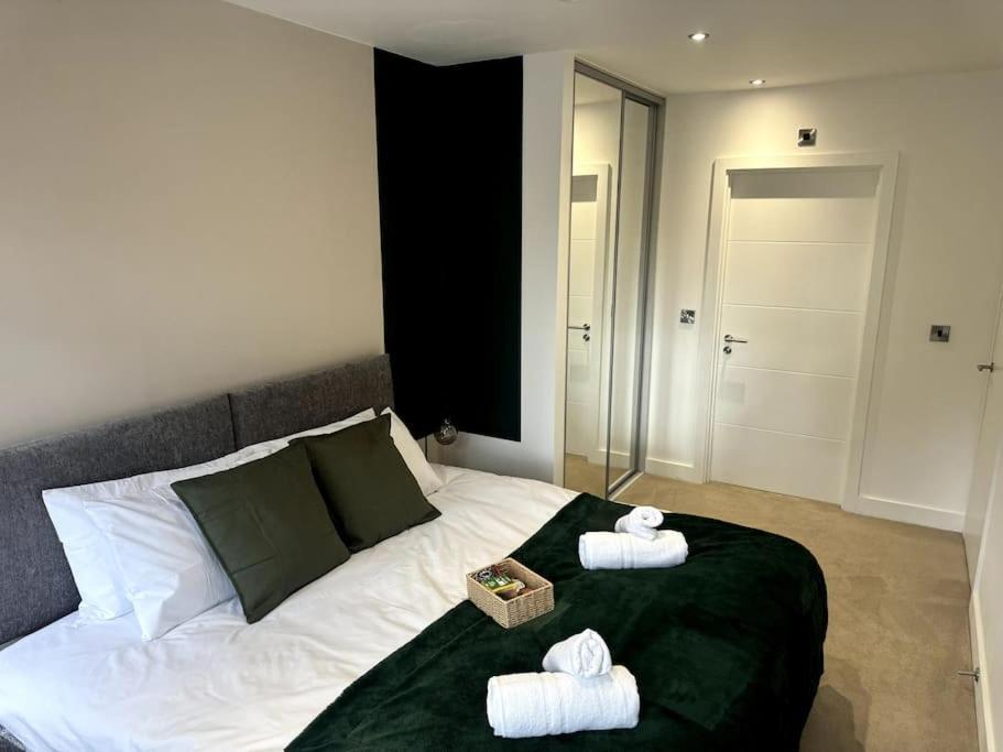 Luxury Oaks Suite, Free Private Parking, 2 Bed 2 Bathroom Apartment, Central Solihull Бірмінгем Екстер'єр фото