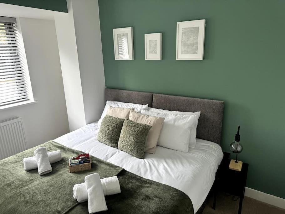 Luxury Oaks Suite, Free Private Parking, 2 Bed 2 Bathroom Apartment, Central Solihull Бірмінгем Екстер'єр фото